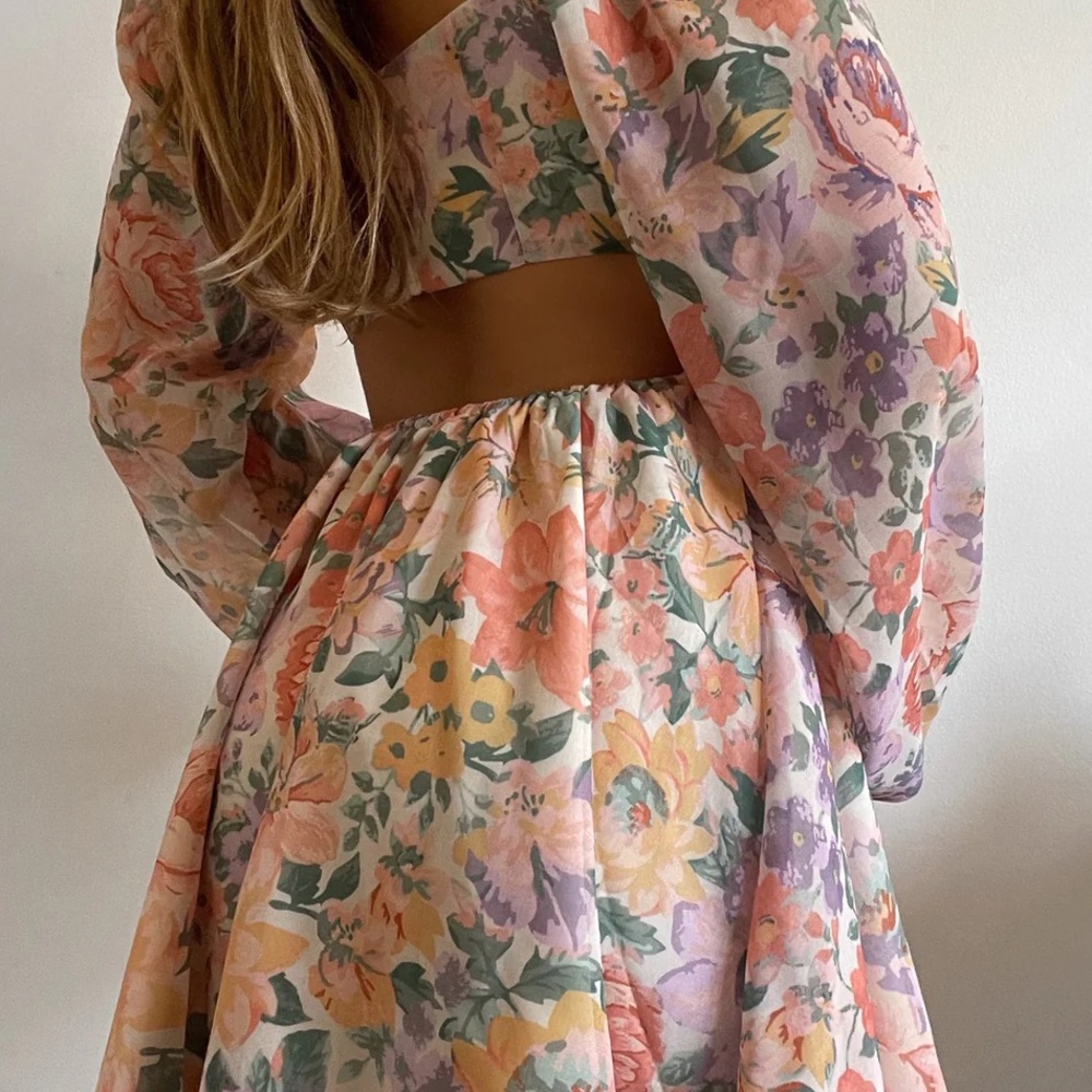 NWT Showpo Ebonee Sz 6 cut out Pastel Floral Mini Dress peach purple - Picture 2 of 10
